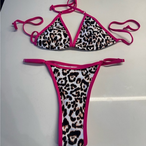 Pink Black White Leopard Thong Bikini Padded Top Size Small New NWT - Picture 5 of 13